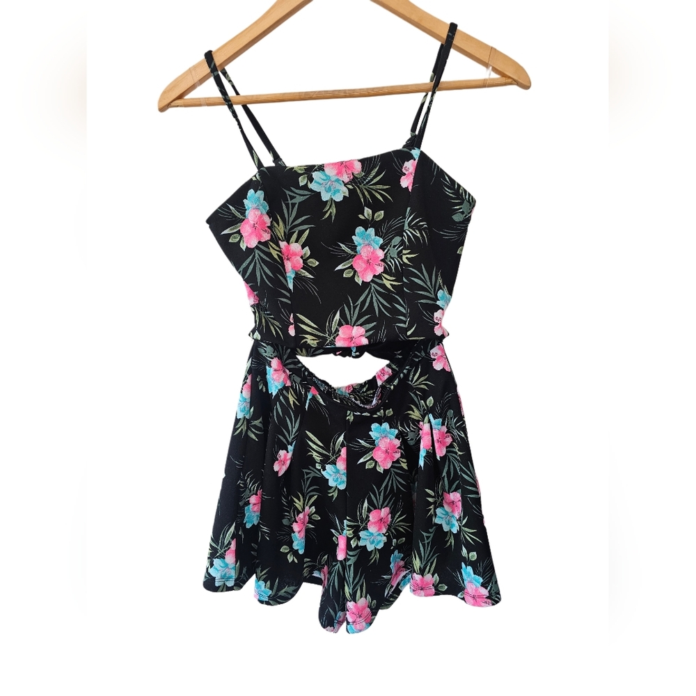 Madden NYC Floral Cutout Romper Dress NWOT Sz M